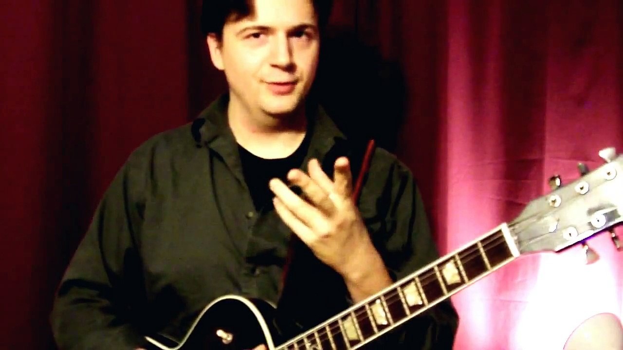 Jazz Guitar Rhythms: Displaced Half-Notes - Jazz Guitar Lesson