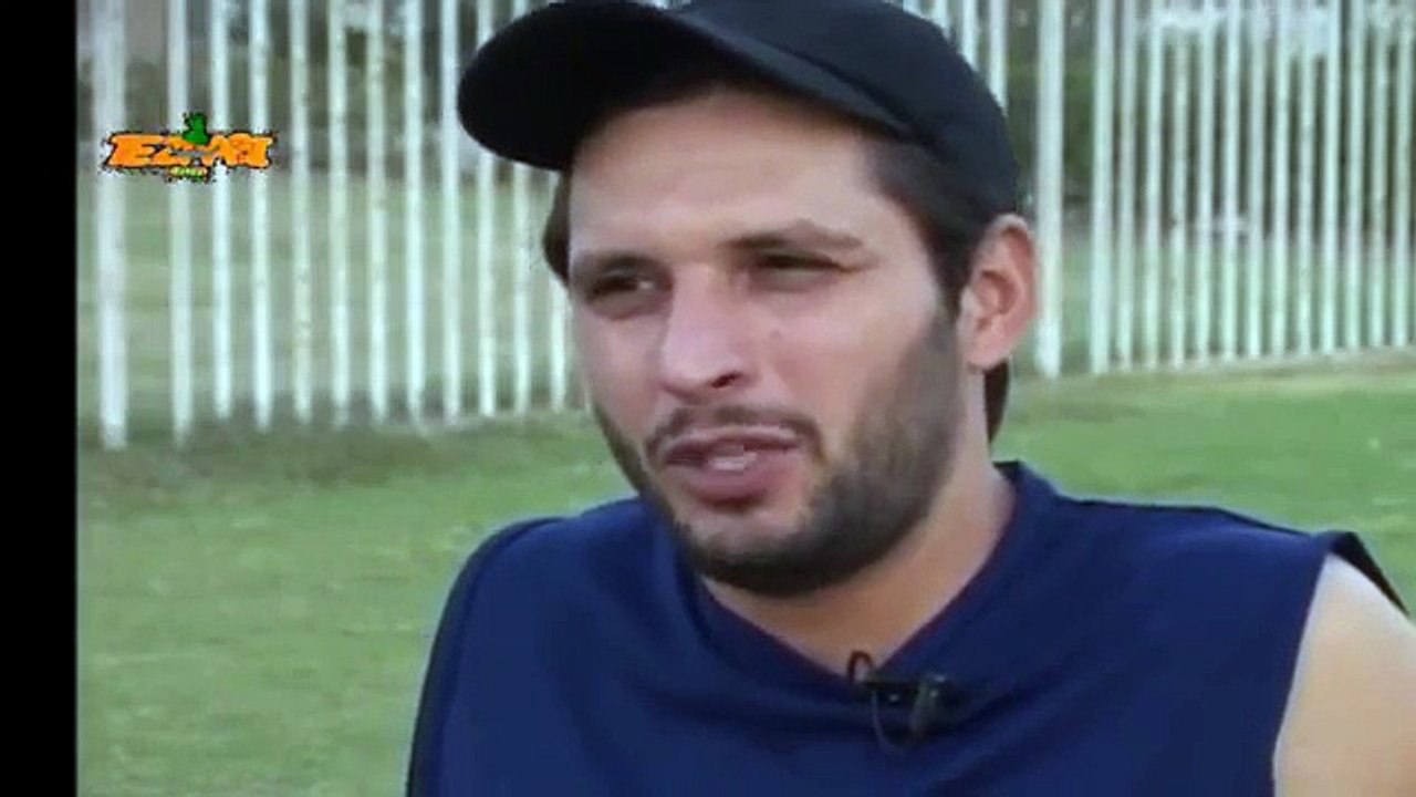 Shahid Afridi China Da Cycle - Tezabi Totay