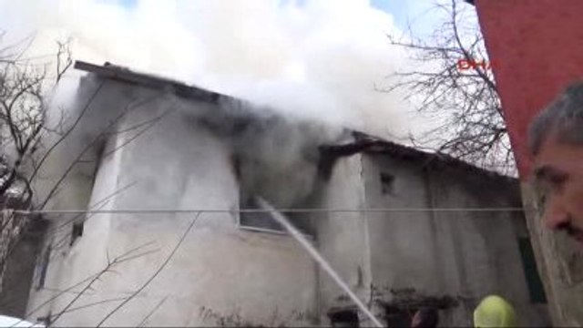 Yozgat'ta Ahşap Ev Yandı, Görme Engelli Yaşlı Yanarak Öldü