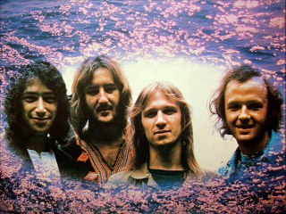 FOCUS - MOVING WAVES - Eruption