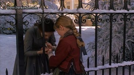 نساء صغيرات