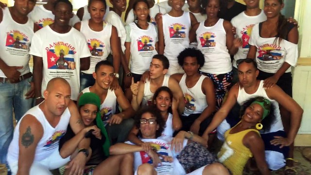 WWW.DANSACUBA.COM Video de nos profs et assistent(es) cubain(es) BRAVO!!!!