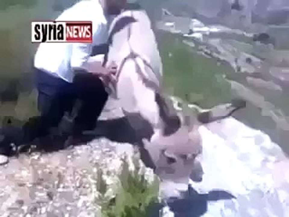 zulam ki inthaa