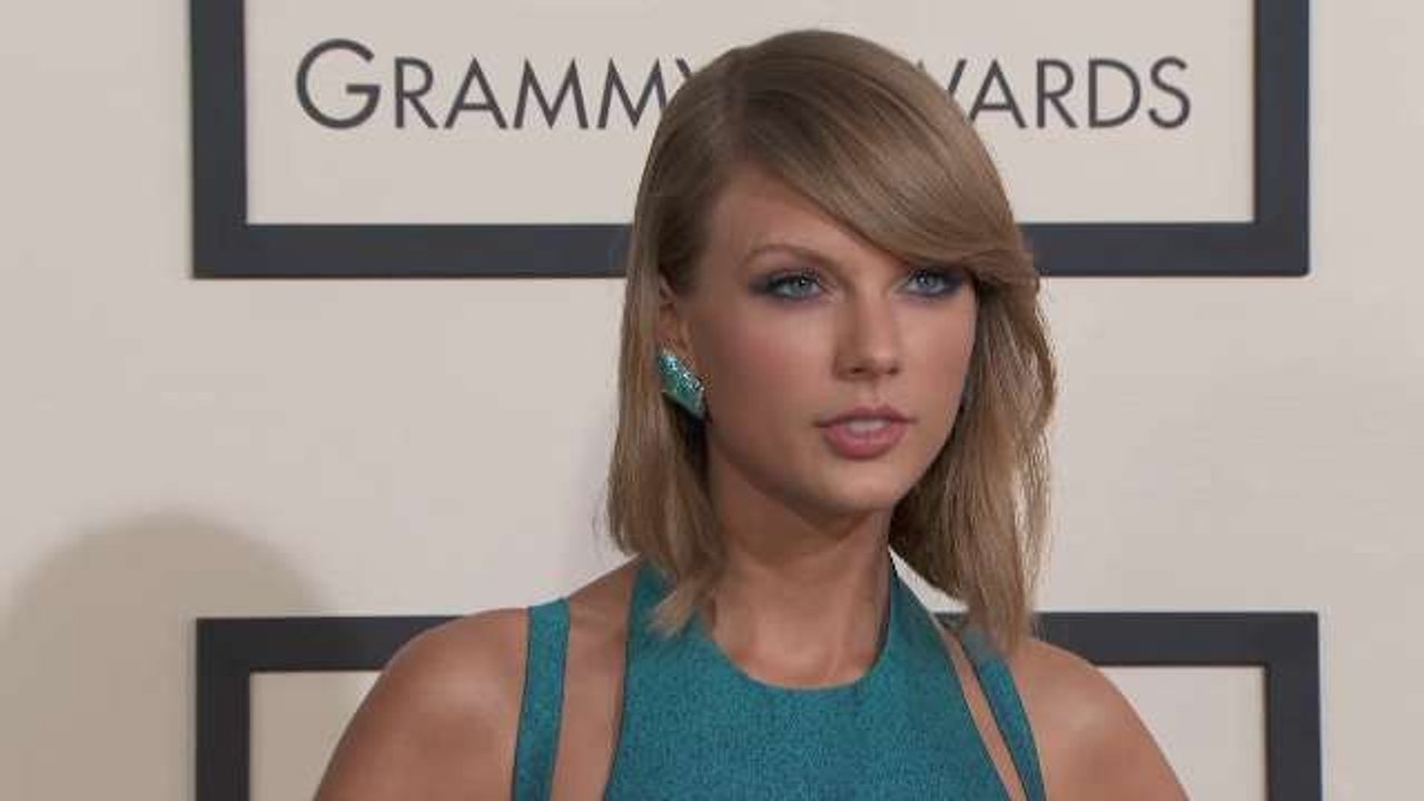 Taylor Swift Gives $50K to NYC Schools