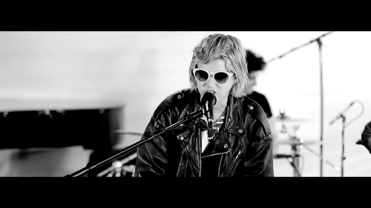 SOKO - Live Deezer Session