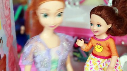 AllToyCollector Frozen Anna Dyes Hair RAINBOW like Rainbow Elsa Summer Fun Day 10