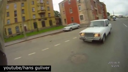 Biker brutal road revenge to car driver in Russia