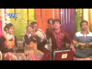 Download Video: आईल जबसे होलिया - Holi Me Hila Dem | Sarvjeet Singh | Bhojpuri Hot Songs 2015 HD