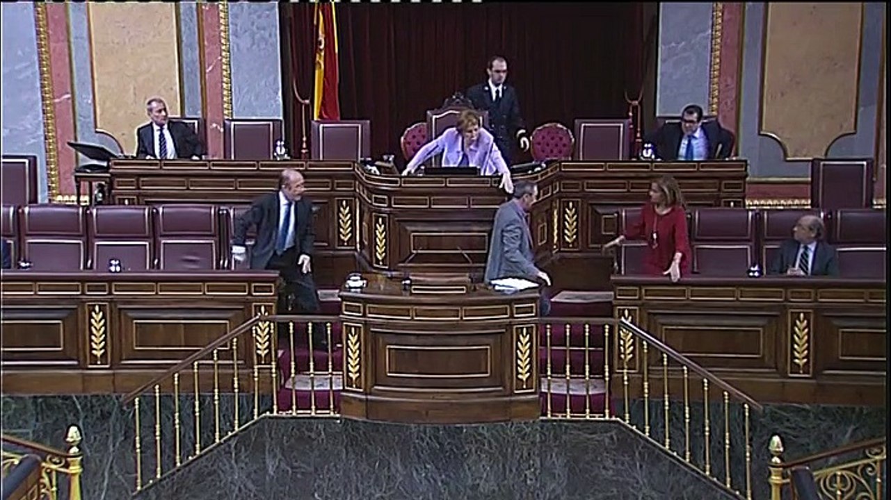 ¡Se ha mareado un diputado! ¿Hay un médico en el hemiciclo?