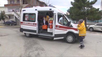 Ambulans ile Otomobil Çarpıştı