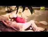 Shabnur & Riaz. Bangla movie song matir ful (Low)