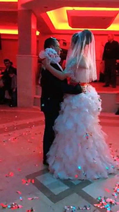 Emina & Adil Ok Çifttine bir ömür mutluluklar dileriz...