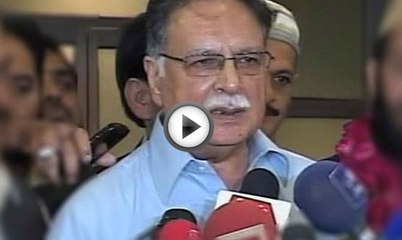 Pervez Rasheed seeks Imran's help to curb horse-trading
