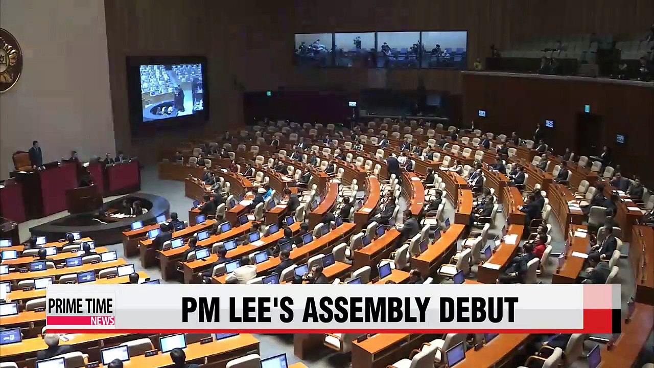 Prime Minister Lee Wan-koo makes prudent debut at assembly's government questioning session on Wednesday