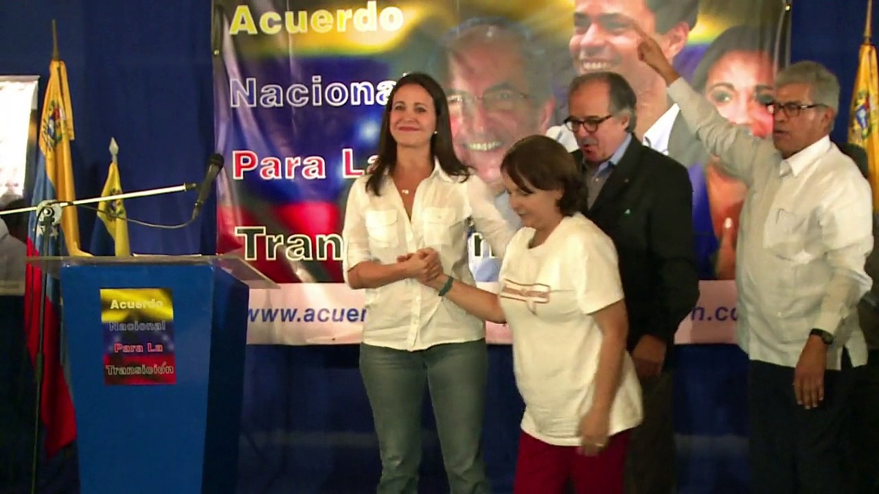 Venezuela: mulher de prefeito preso diz que opositores correm p
