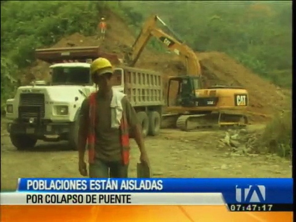 Poblaciones están aisladas por colapso de puente sobre el río Negro