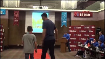 Trabzonsporlu Futbolcular Podyumda