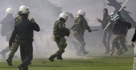 Yunanistan Ligi Askıya Alındı