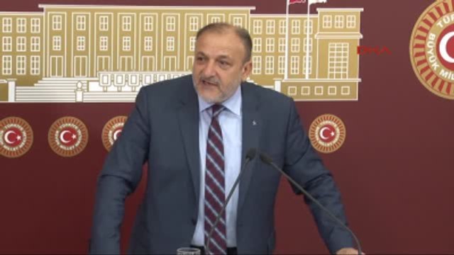 Oktay Vural, TBMM'de Basın Toplantısı Düzenledi-3