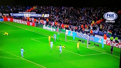 Messi falla penalti dos veces en el juego contra el Manchester City