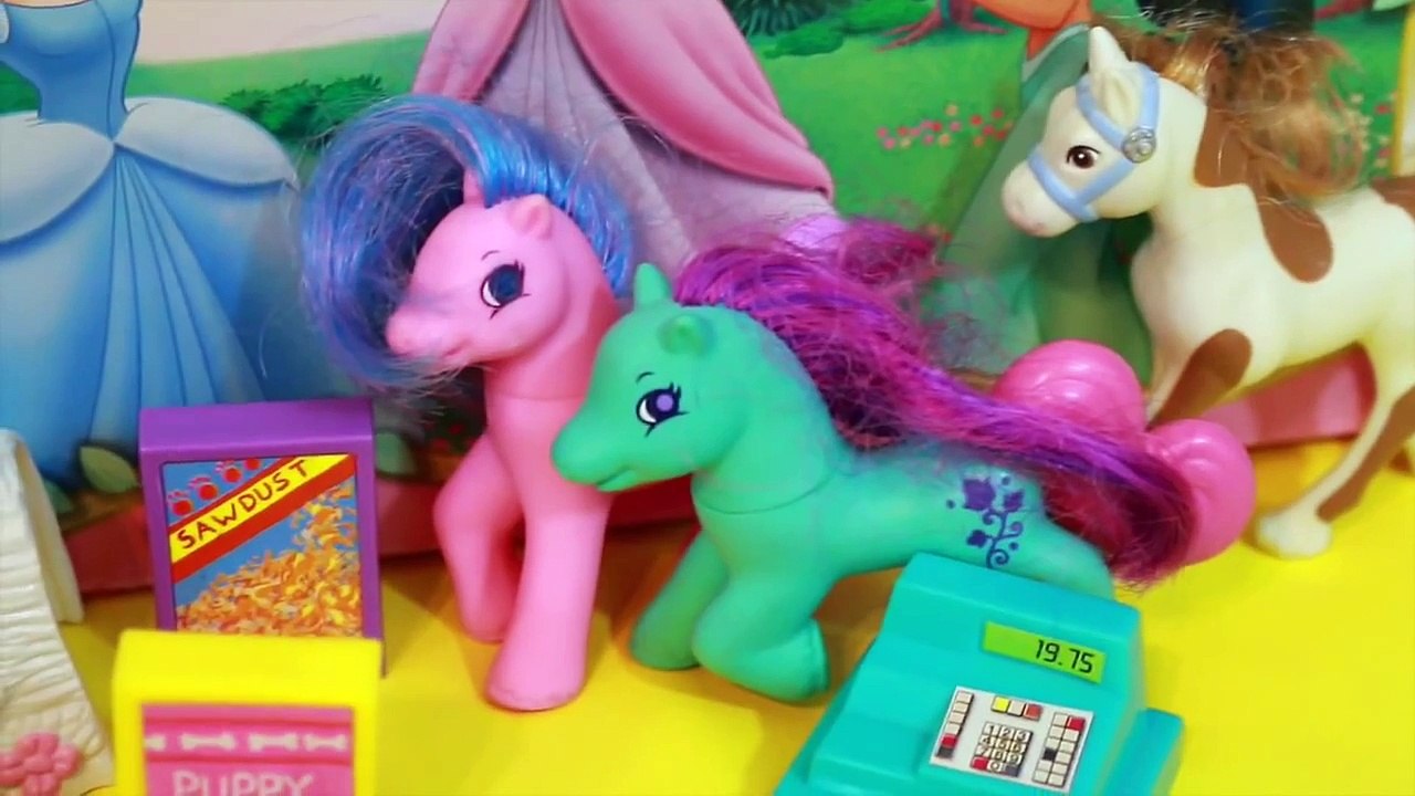 Barbie Collection TOYS Disney Princess Littlest Pet Shop, MLP, LPS Elsa Frozen Toby 1990's