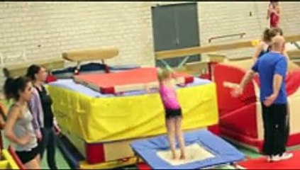 First Tranning in wondermarium  Gym Hula hoop and Sport club in DW