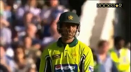 Abdul Razaq 47 Runs on 11 Balls