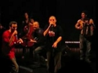 Syrano - Planter des cailloux