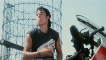 SAL DA VINCI e CARLO VERDONE in "Troppo forte"