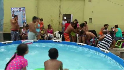 Peru Carnival, Streets closed for portable swimming pools