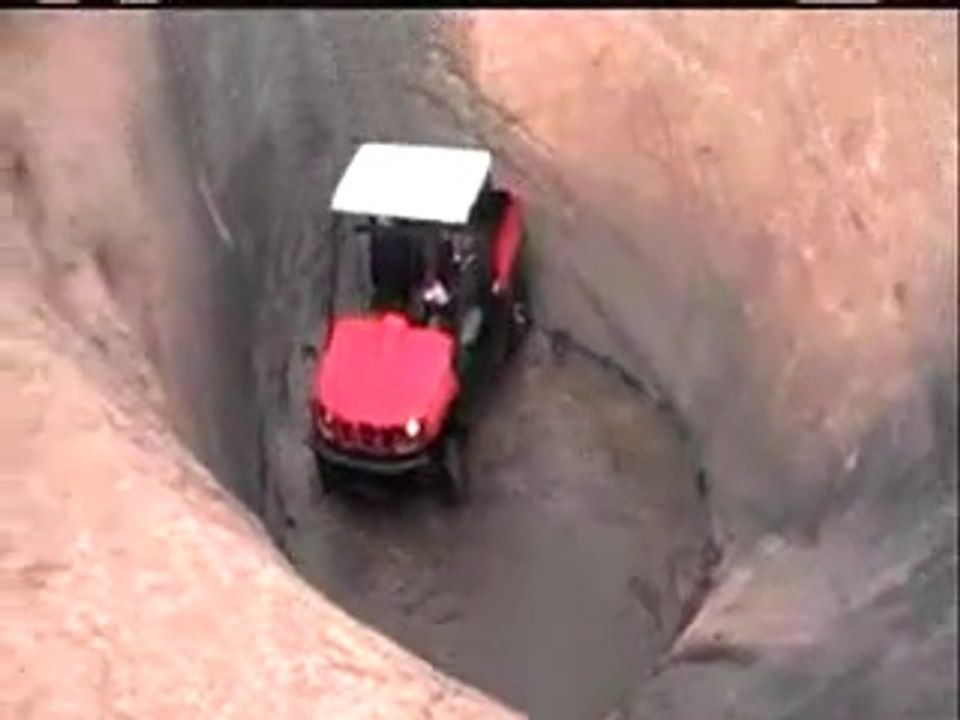Devils Highway Hot Tub - AJ - Rhino