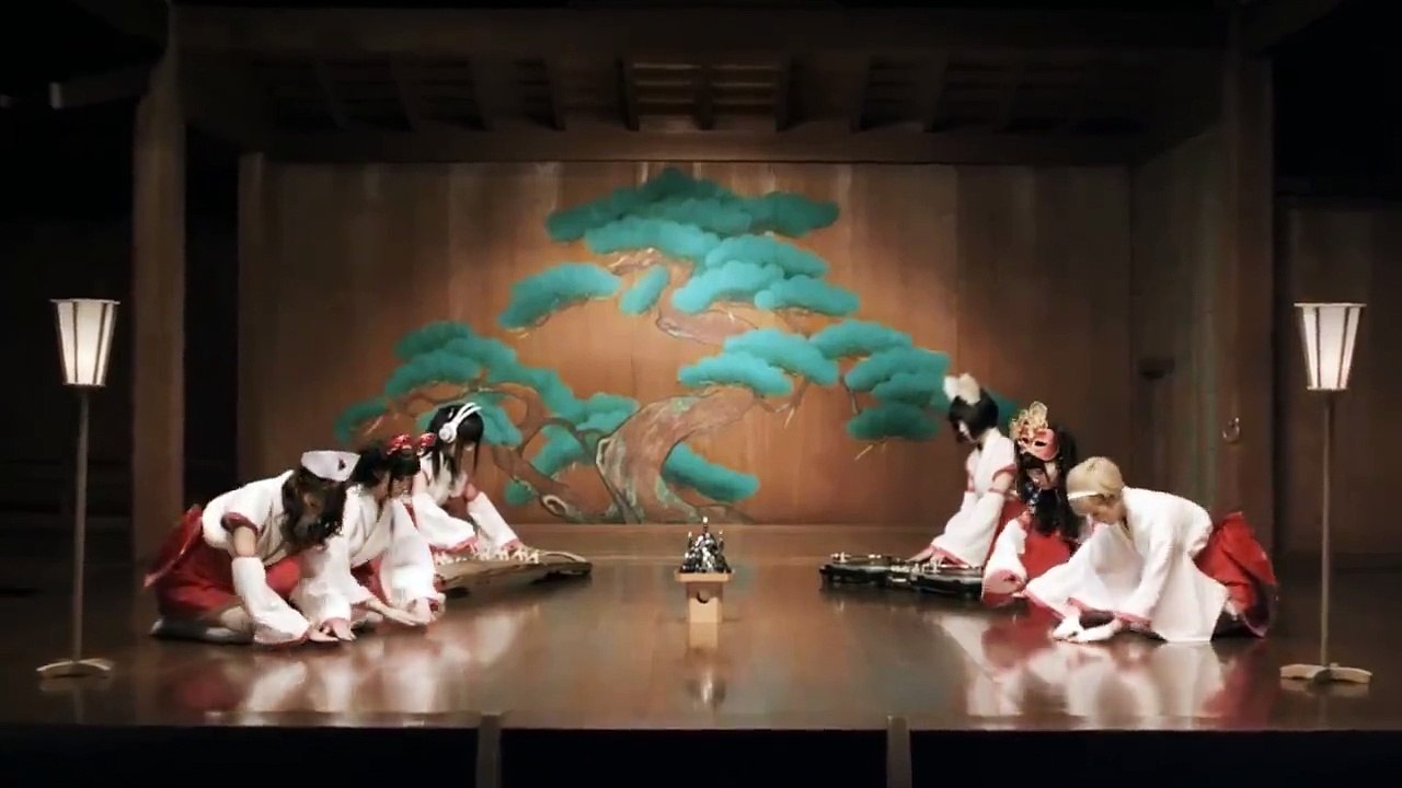 the super attractive Advertising video by norton antivirus in japan