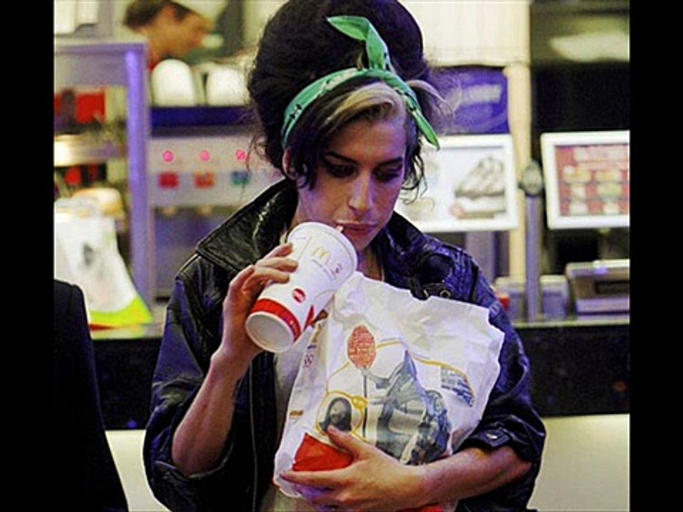 Amy Winehouse & Mark Ronson 'Valerie' -video by mohsinahmad