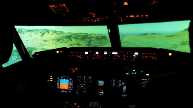 Посадка в Тенерифе, авиатренажёр Боинг 737.