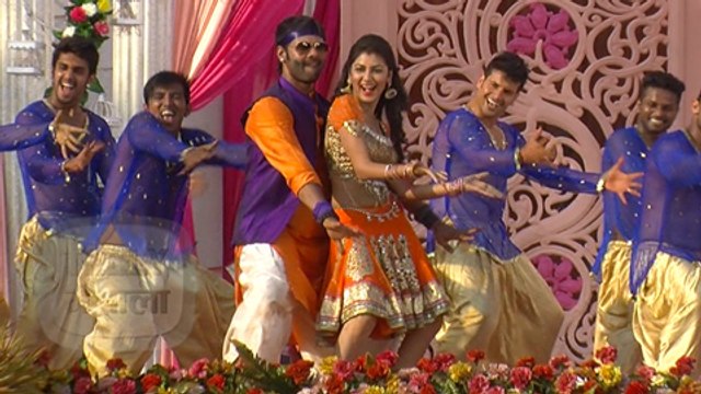 Abhi Pragya Celebrates Holi | HOLI Special Dance Performance | Zee Tv