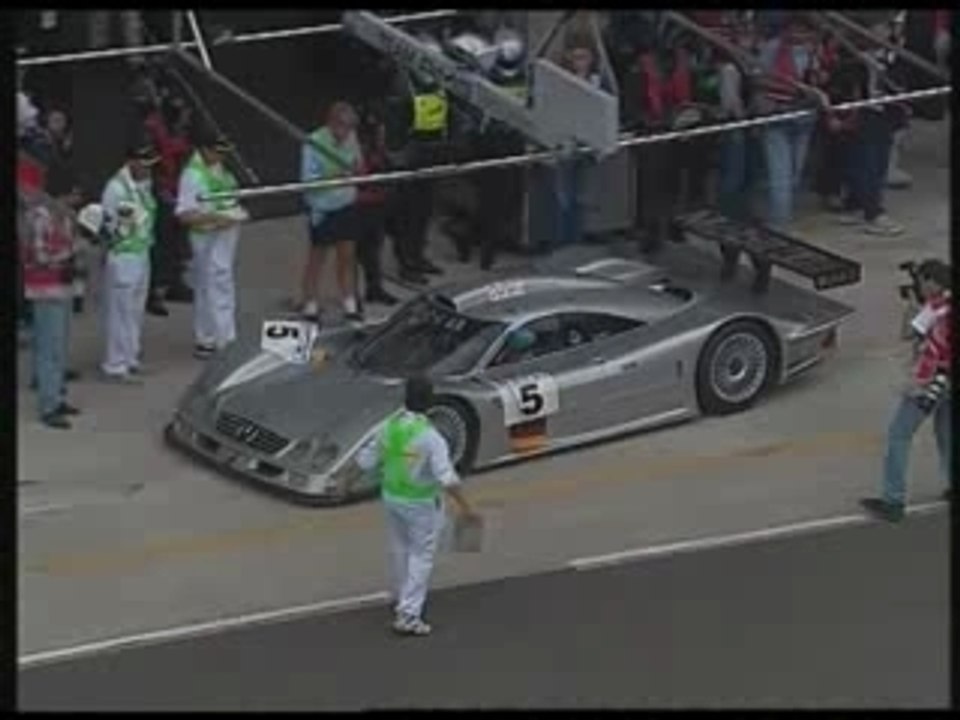 1999 Le Mans Mercedes CLR inboard lap