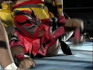 8. Tenryu & Ultimo vs Jado & Gedo - (WAR 1995/12/08)