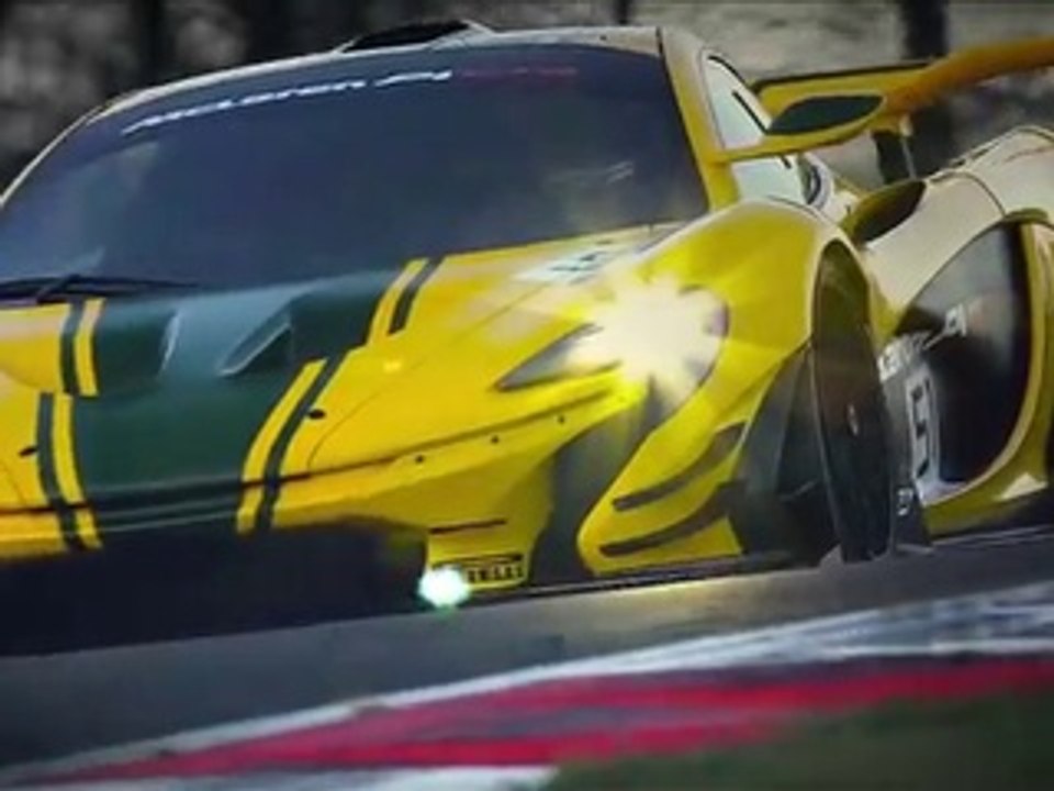 McLaren P1™ GTR meets the iconic McLaren F1 GTR - Geneva preview