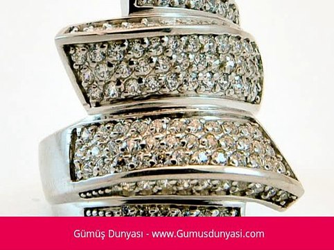 Gümüş Kolye Rüyada Görmek