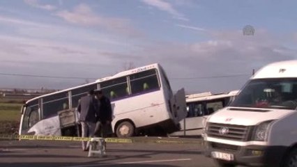 Bursa'da İki Servis Midibüsü Çarpıştı: 2 Ölü
