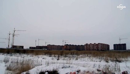 Rus sürücü aracı bozulunca yüzlerce ekmeği yolun kenarına attı