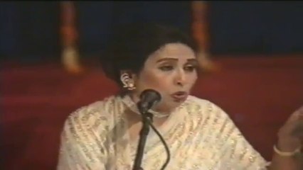 Iqbal bano singing Ghalib live in Dehli