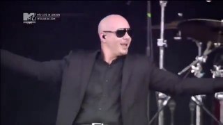 Pitbull .Rain over me. live at london HD