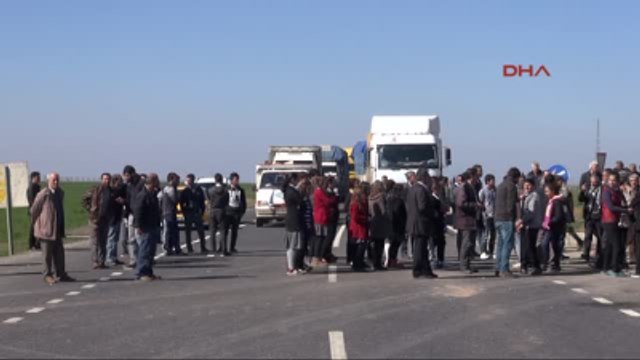 Nusaybin - Elektrik Kesintilerini Protesto Etmek İçin İpek Yolu'nu Trafiğe Kapattılar