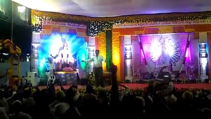 Aniruddha Bapu's Sangli Tour - Bapu and Shraddhavans Enjoying Gajar