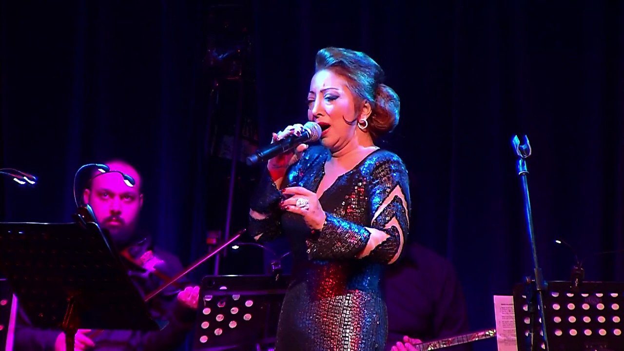 Yasemin Yalçın - Kollarında Öleyim / BKM Konseri HD - 08.12.2014