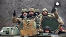 El Ejército ucraniano empieza a retirar el armamento pesado