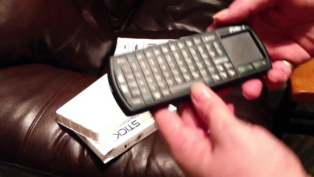 FAVI - Mini-Wireless Keyboard (USB) - Unboxing and Installation