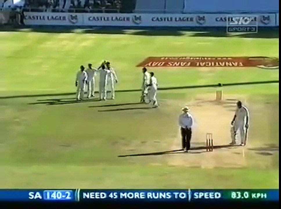 -BRILLIANT- - Chris gayle takes the most funny slip catch of cricket History
