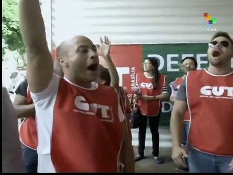 Brazil: Workers demonstrate in defense of Petrobras